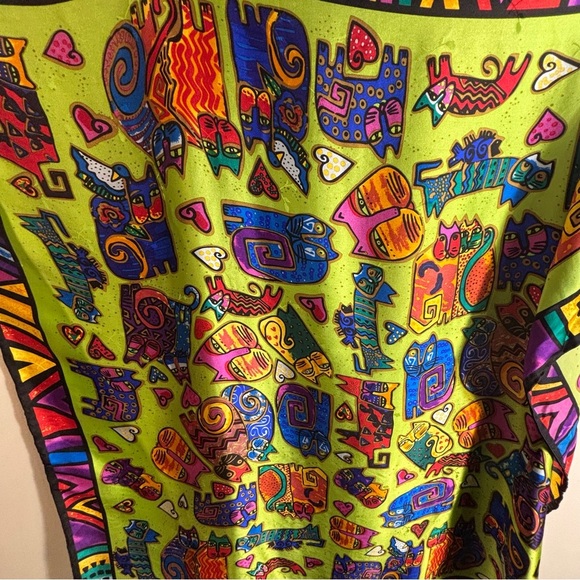 LAUREL BURCH 100% Silk Colorful Abstract Cat Pattern Scarf 35 x 35” - Picture 3 of 7